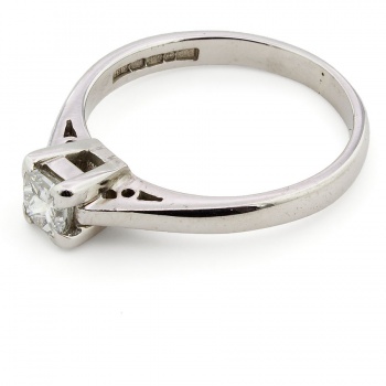 18ct White Gold Diamond 33pts Solitaire Ring Size K